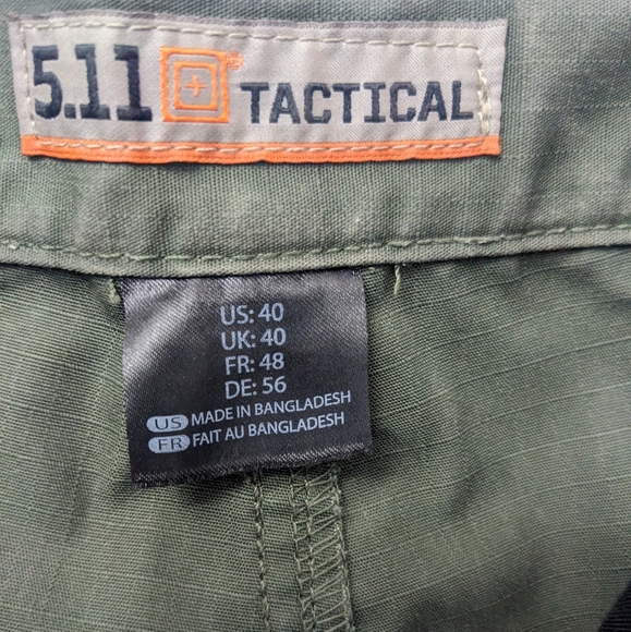 Men's Cargo Shorts (40) - Picture 4 of 8